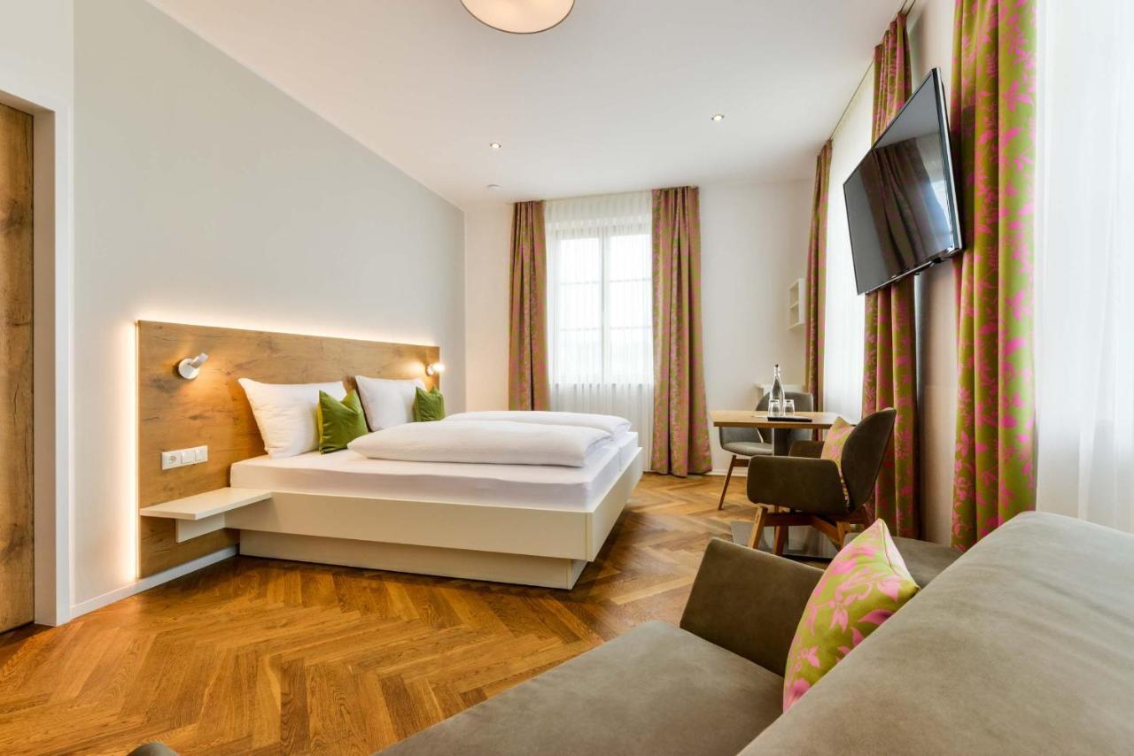 Bett'N Glueck - Uebernachtung & Fruehstueck Bed & Breakfast Zusmarshausen Exterior photo