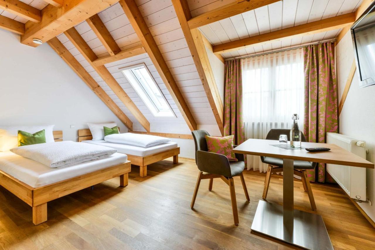 Bett'N Glueck - Uebernachtung & Fruehstueck Bed & Breakfast Zusmarshausen Exterior photo