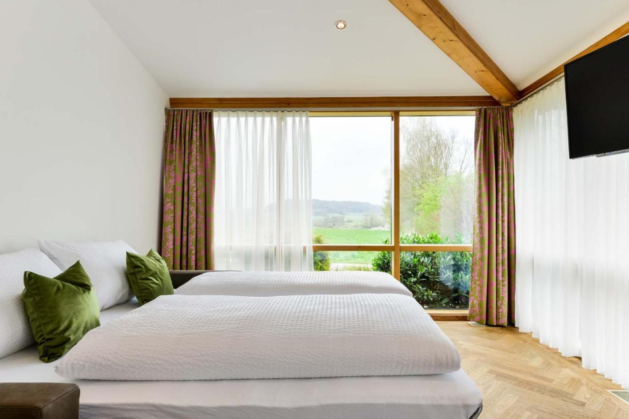 Bett'N Glueck - Uebernachtung & Fruehstueck Bed & Breakfast Zusmarshausen Exterior photo