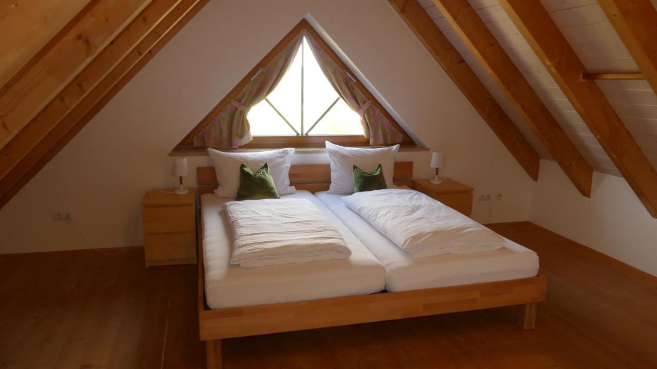 Bett'N Glueck - Uebernachtung & Fruehstueck Bed & Breakfast Zusmarshausen Room photo